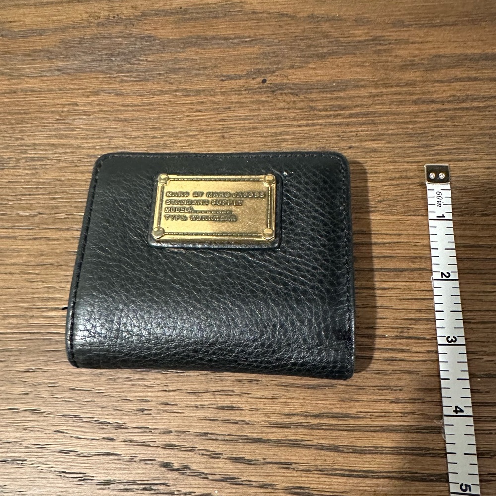 Marc by Marc Jacobs Small Wallet in Grained Black Leather
